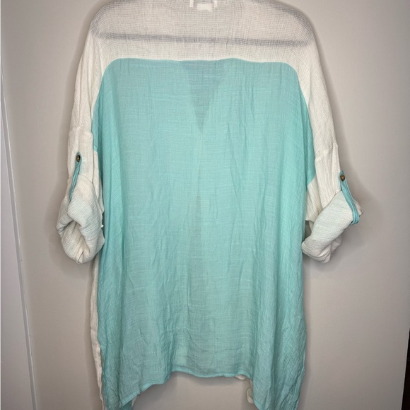 White and Blue Button-Up Shirt - Picture 7 of 7